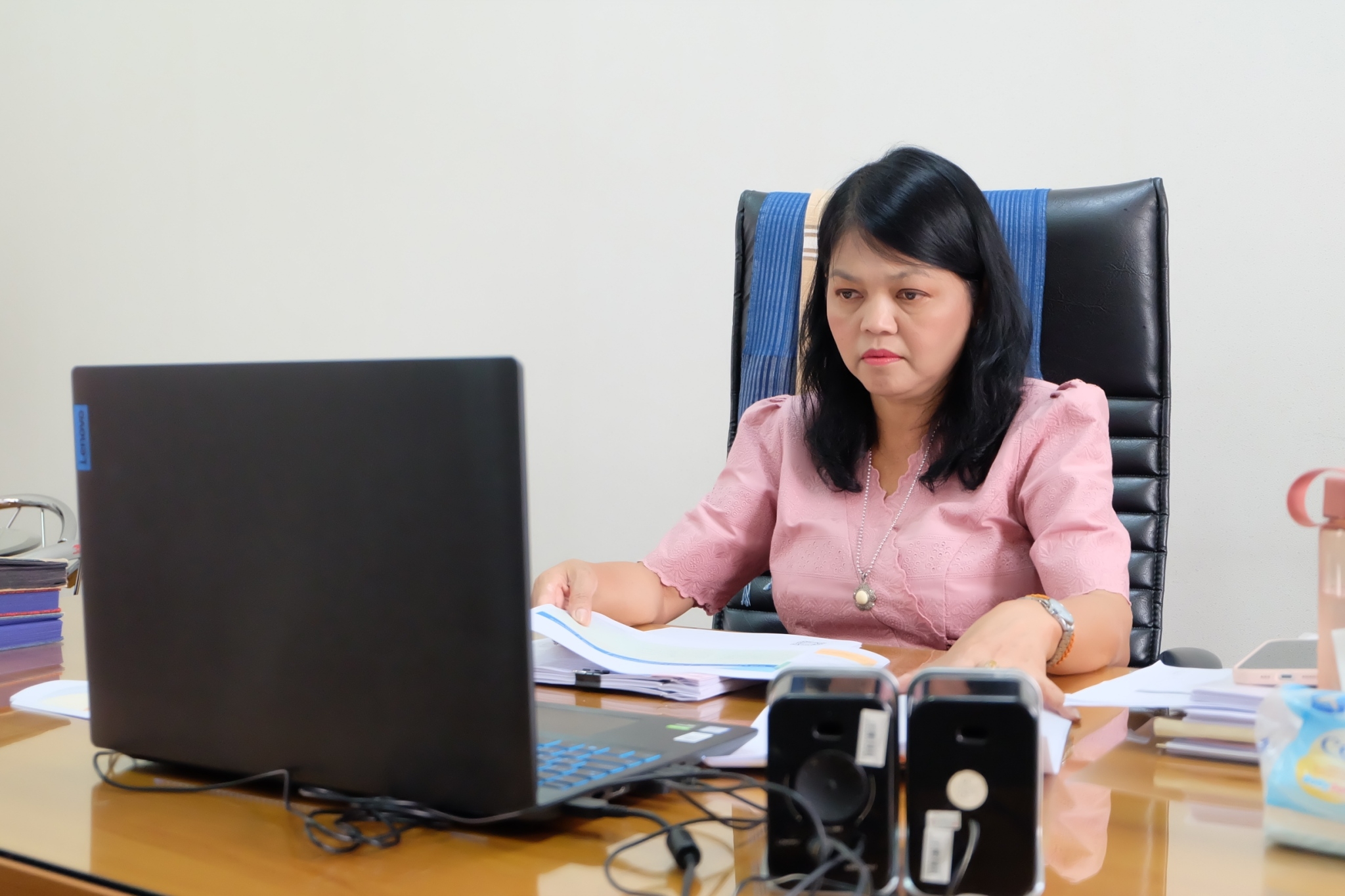 title - ผู้ตรวจราชการ ส.ป.ก. ร่วมประชุมคณะทำงานสรรหาปราชญ์เกษตรของแผ่นดินระดับเขต เขตตรวจราชการที่ 10 และ 11 ประจำปี 2567 ผ่านระบบการประชุมทางไกลออนไลน์ Application Zoom Meeting